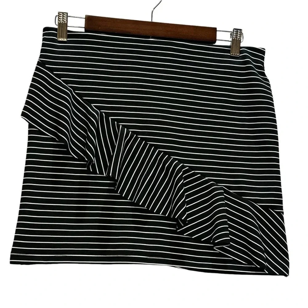 Zara Trafaluc Skirt Mini Stretch Ruffle Pull On Black and White Stripe Medium
